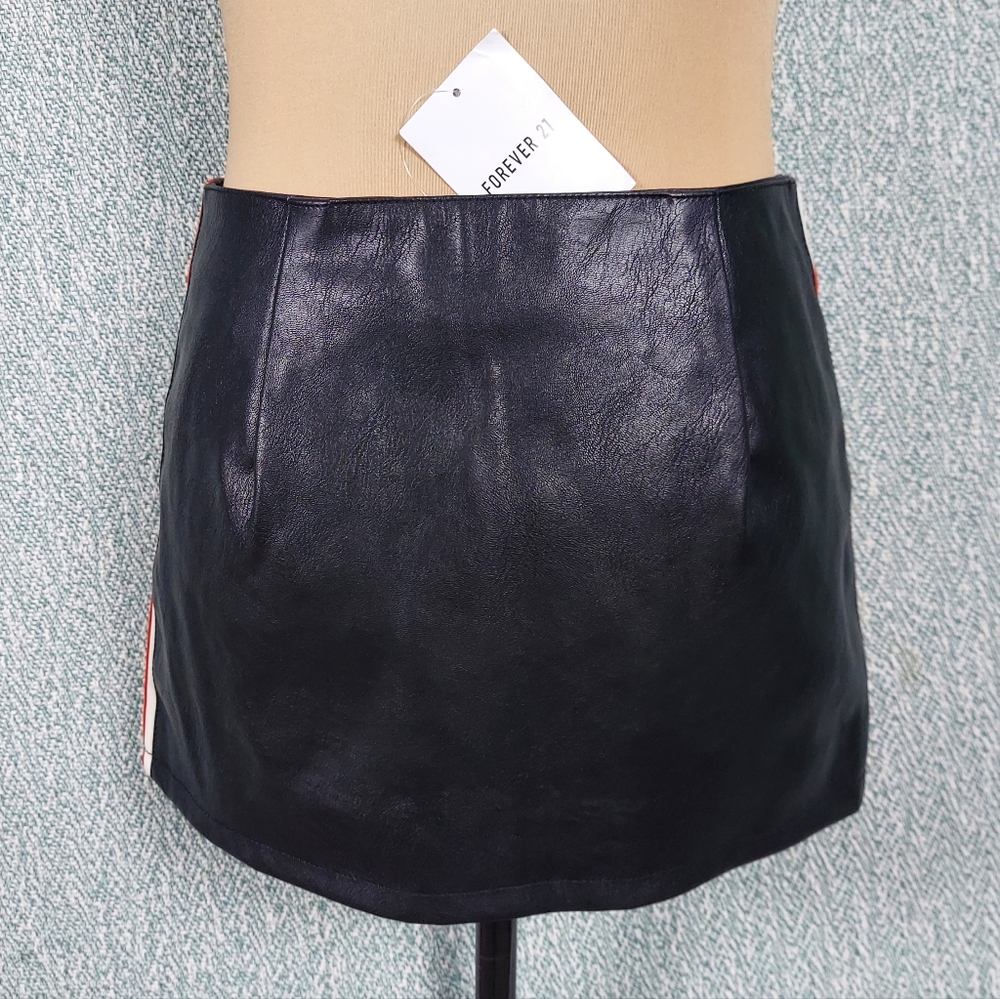 Forever 21 Black Mini Skirt with Red and White Stripe, Sz Small - Picture 4 of 9